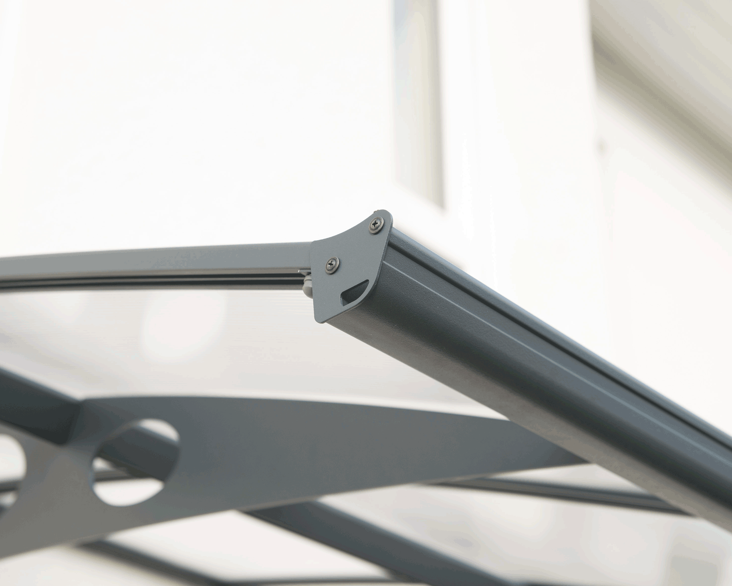 Beaumont 2235 Contemporary Canopy